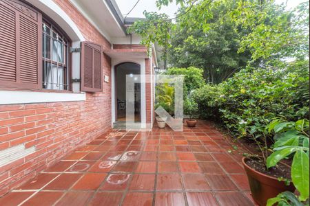 Casa à venda com 240m², 3 quartos e 3 vagasQuintal