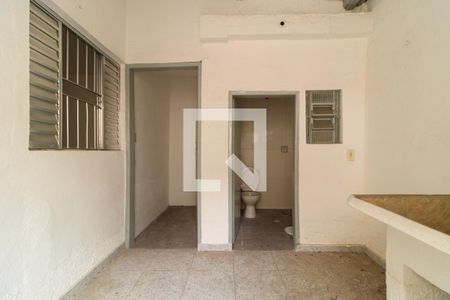 Casa à venda com 100m², 3 quartos e 1 vagaÁrea de Serviço 2