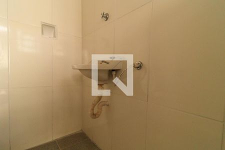 Casa à venda com 100m², 3 quartos e 1 vagaBanheiro 2