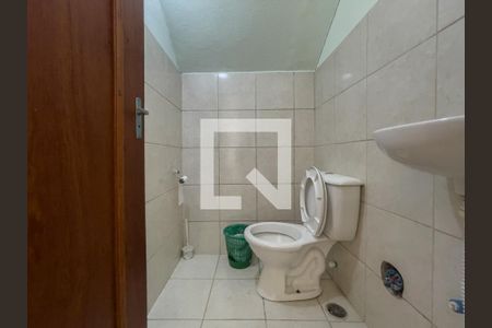 Casa à venda com 323m², 5 quartos e 4 vagas Casa à venda com 323m², 5 quartos e 4 vagasLavabo Externo