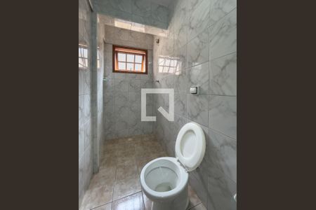 Casa à venda com 323m², 5 quartos e 4 vagas Casa à venda com 323m², 5 quartos e 4 vagasEdícula
