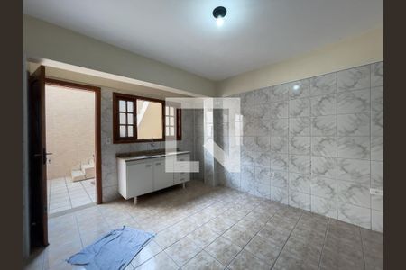 Casa à venda com 323m², 5 quartos e 4 vagas Casa à venda com 323m², 5 quartos e 4 vagasEdícula