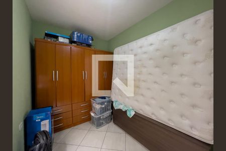 Casa à venda com 323m², 5 quartos e 4 vagas Casa à venda com 323m², 5 quartos e 4 vagasQuarto 2