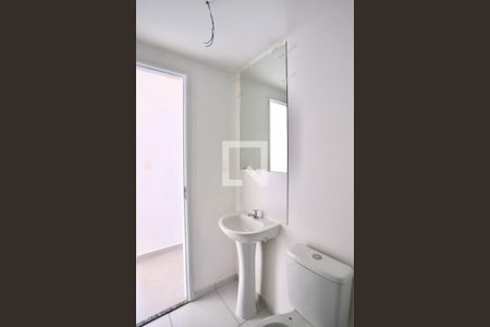 Apartamento para alugar com 37m², 2 quartos e sem vaga Apartamento para alugar com 37m², 2 quartos e sem vagaBanheiro