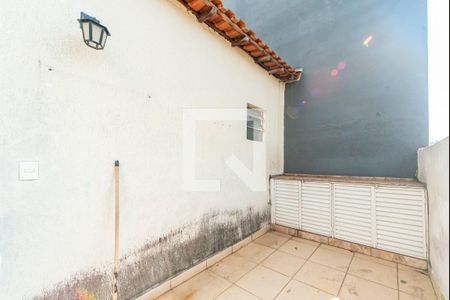 Casa à venda com 165m², 3 quartos e 2 vagasQuintal 