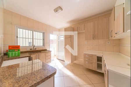 Casa à venda com 165m², 3 quartos e 2 vagasCozinha 