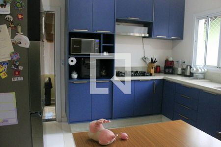 Casa à venda com 260m², 4 quartos e 4 vagasCozinha