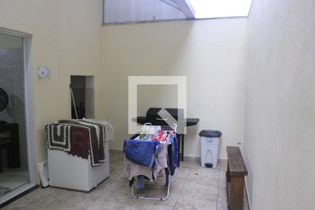 Casa à venda com 260m², 4 quartos e 4 vagasQuintal
