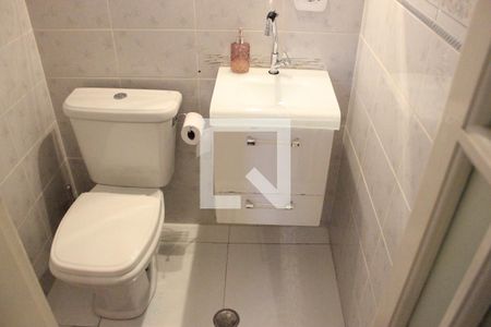 Casa à venda com 260m², 4 quartos e 4 vagasBanheiro da Suíte 3