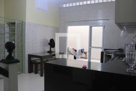 Casa à venda com 260m², 4 quartos e 4 vagasEspaço Gourmet, piso inferior