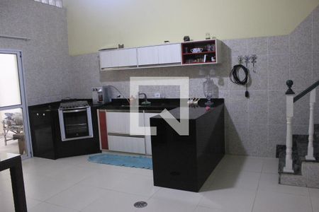 Casa à venda com 260m², 4 quartos e 4 vagasEspaço Gourmet, piso inferior