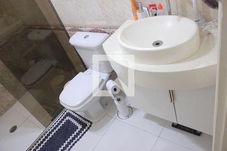 Casa à venda com 260m², 4 quartos e 4 vagasBanheiro da Suíte 1