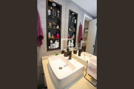 Apartamento à venda com 106m², 3 quartos e 2 vagasBanheiro da Suíte 1