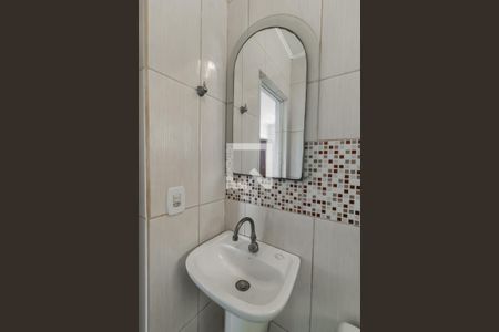 Casa à venda com 250m², 3 quartos e 2 vagas Casa à venda com 250m², 3 quartos e 2 vagasBanheiro 1