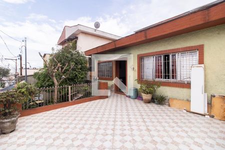 Casa à venda com 250m², 3 quartos e 2 vagas Casa à venda com 250m², 3 quartos e 2 vagasLaje