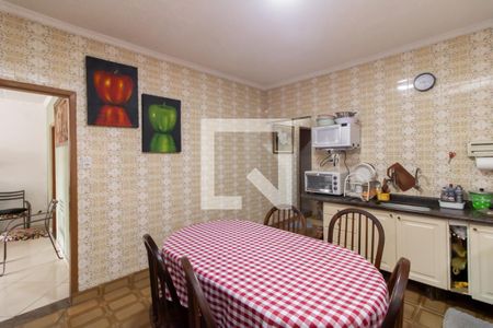 Casa à venda com 250m², 3 quartos e 2 vagas Casa à venda com 250m², 3 quartos e 2 vagasCozinha