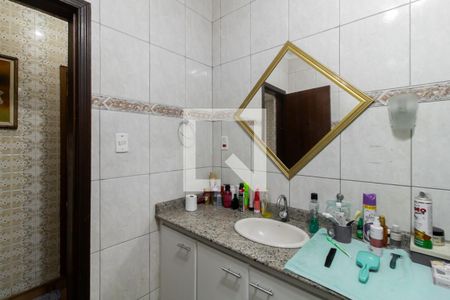 Casa à venda com 250m², 3 quartos e 2 vagas Casa à venda com 250m², 3 quartos e 2 vagasBanheiro de serviço