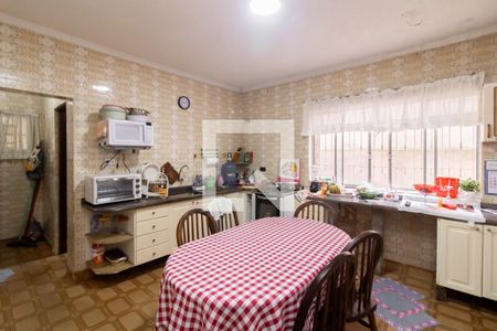 Casa à venda com 250m², 3 quartos e 2 vagas Casa à venda com 250m², 3 quartos e 2 vagasCozinha