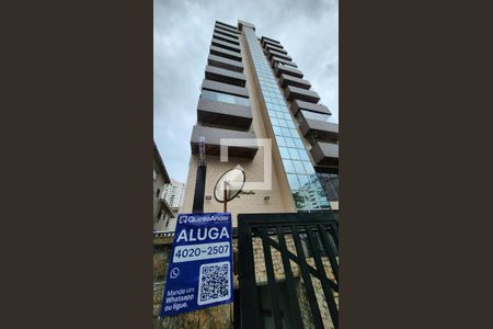 Apartamento para alugar com 189m², 3 quartos e 2 vagas Apartamento para alugar com 189m², 3 quartos e 2 vagasFachada ADESIVO INSTALADO