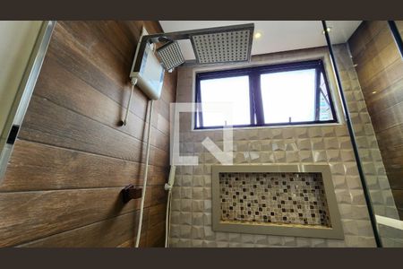 Apartamento para alugar com 189m², 3 quartos e 2 vagas Apartamento para alugar com 189m², 3 quartos e 2 vagasChuveiro