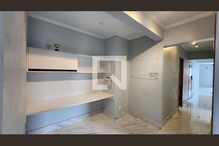 Apartamento para alugar com 189m², 3 quartos e 2 vagas Apartamento para alugar com 189m², 3 quartos e 2 vagasEscritório