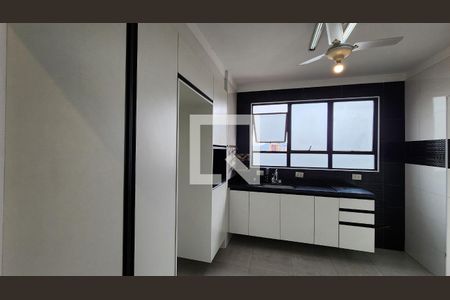Apartamento para alugar com 189m², 3 quartos e 2 vagas Apartamento para alugar com 189m², 3 quartos e 2 vagasCozinha