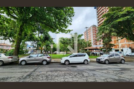 Apartamento para alugar com 189m², 3 quartos e 2 vagas Apartamento para alugar com 189m², 3 quartos e 2 vagasVista da Rua