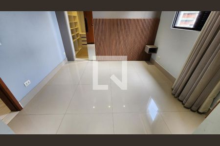 Apartamento para alugar com 189m², 3 quartos e 2 vagas Apartamento para alugar com 189m², 3 quartos e 2 vagasQuarto Suíte