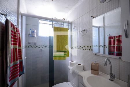 Apartamento à venda com 53m², 2 quartos e 1 vaga Apartamento à venda com 53m², 2 quartos e 1 vagaBanheiro