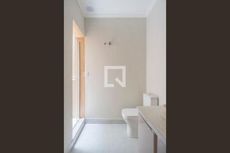 Casa de condomínio à venda com 188m², 3 quartos e 2 vagasBanheiro Social