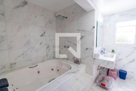 Apartamento à venda com 80m², 2 quartos e 1 vagaBanheiro