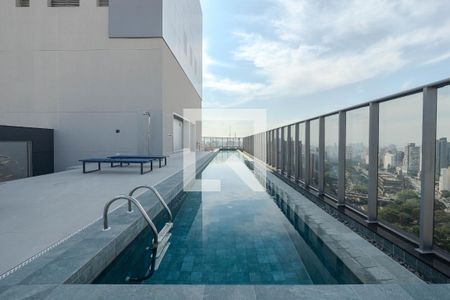 Studio para alugar com 22m², 1 quarto e sem vaga Studio para alugar com 22m², 1 quarto e sem vagaÁrea comum - Piscina