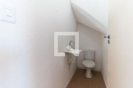 Lavabo de casa de condomínio para alugar com 3 quartos, 128m² em Vila Oliveira, Mogi das Cruzes