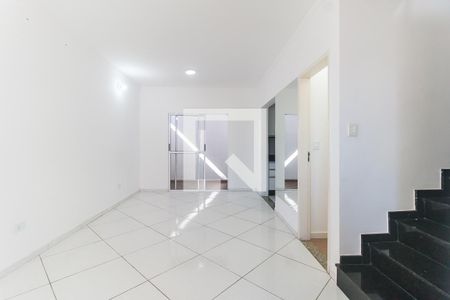 Sala de casa de condomínio para alugar com 3 quartos, 128m² em Vila Oliveira, Mogi das Cruzes