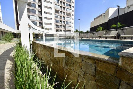 Apartamento à venda com 217m², 3 quartos e 3 vagasÁrea comum - Piscina