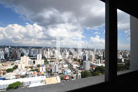 Apartamento à venda com 217m², 3 quartos e 3 vagasQuarto 1 - Vista