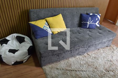 Sala de apartamento para alugar com 2 quartos, 46m² em Fanny, Curitiba