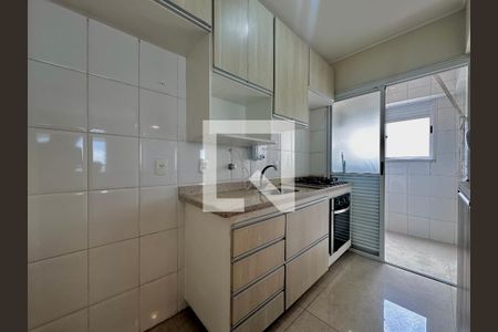 Apartamento para alugar com 60m², 2 quartos e 2 vagasCozinha