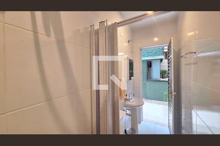 Casa à venda com 331m², 4 quartos e 4 vagasBanheiro de serviço