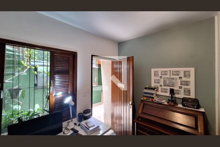 Casa à venda com 331m², 4 quartos e 4 vagasQuarto de Serviço