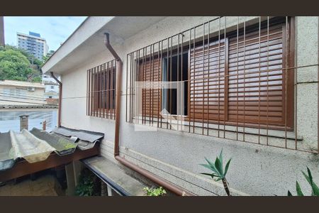 Casa à venda com 331m², 4 quartos e 4 vagasDetalhe