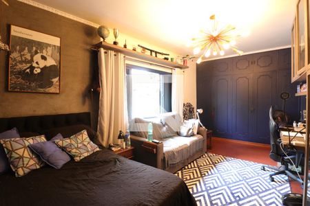 Casa à venda com 331m², 4 quartos e 4 vagasQuarto 1