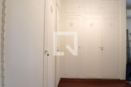 Casa à venda com 331m², 4 quartos e 4 vagasSuíte Armários