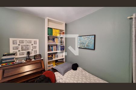 Casa à venda com 331m², 4 quartos e 4 vagasQuarto de Serviço