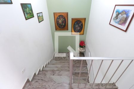 Casa à venda com 331m², 4 quartos e 4 vagasEscada