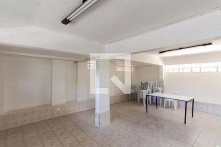 Apartamento para alugar com 69m², 2 quartos e sem vagaÁrea comum - Salão de festas