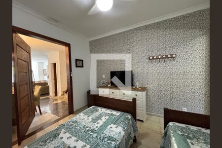 Casa à venda com 350m², 4 quartos e 2 vagas Casa à venda com 350m², 4 quartos e 2 vagassuíte 2