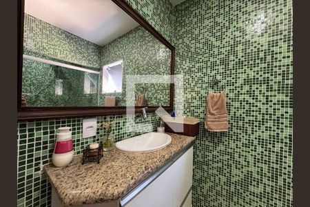 Casa à venda com 350m², 4 quartos e 2 vagas Casa à venda com 350m², 4 quartos e 2 vagassuíte 2 - Banheiro