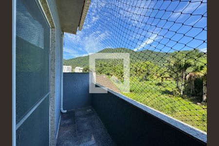 Casa à venda com 350m², 4 quartos e 2 vagas Casa à venda com 350m², 4 quartos e 2 vagasSuíte 4 - Varanda