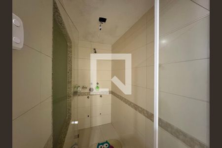 Casa à venda com 350m², 4 quartos e 2 vagas Casa à venda com 350m², 4 quartos e 2 vagasSuíte 4 - Banheiro